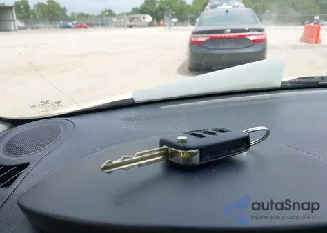 2013 Kia Soul z USA, uszkodzony, nr VIN KNDJT2A54D7775447